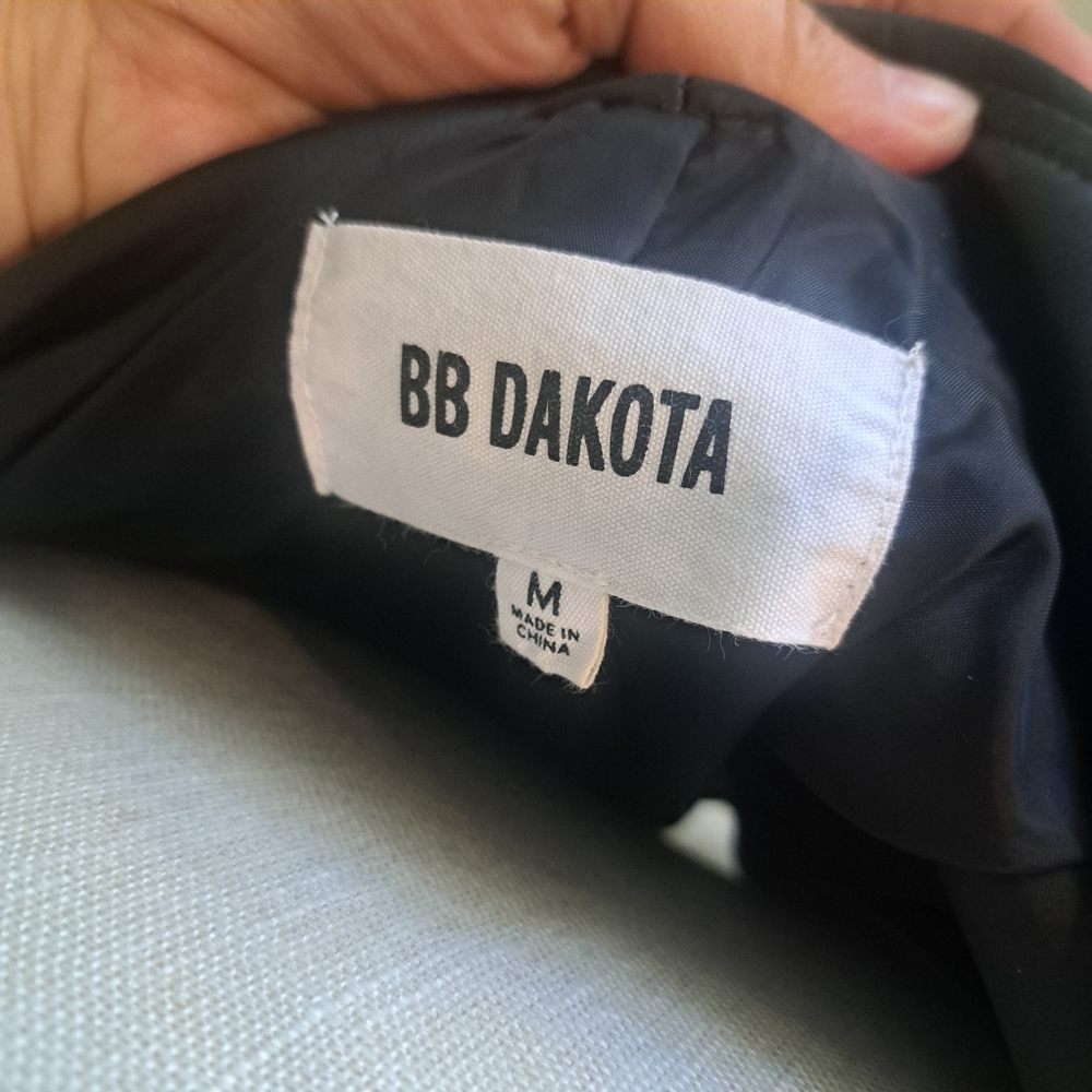 BB  Dakota Off-Shoulder Black Leather Moto Jacket - Picture 3 of 5